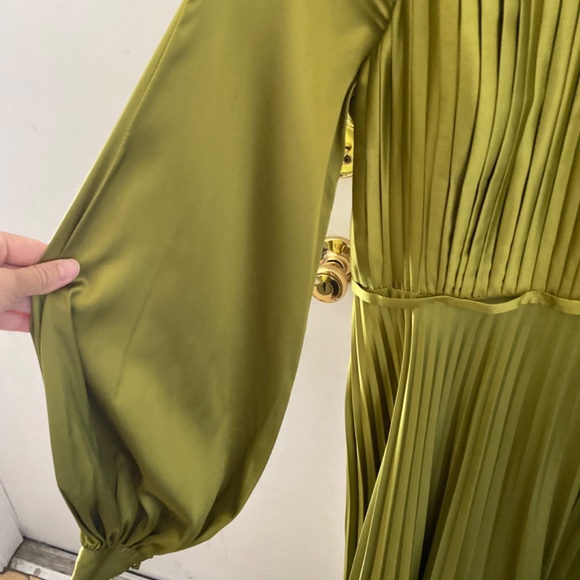 Mac Duggal dress - Picture 4 of 6